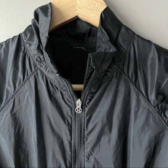 LULULEMON | Run Wild Jacket Mesh Windbreaker Black Size 4 - Picture 9 of 11